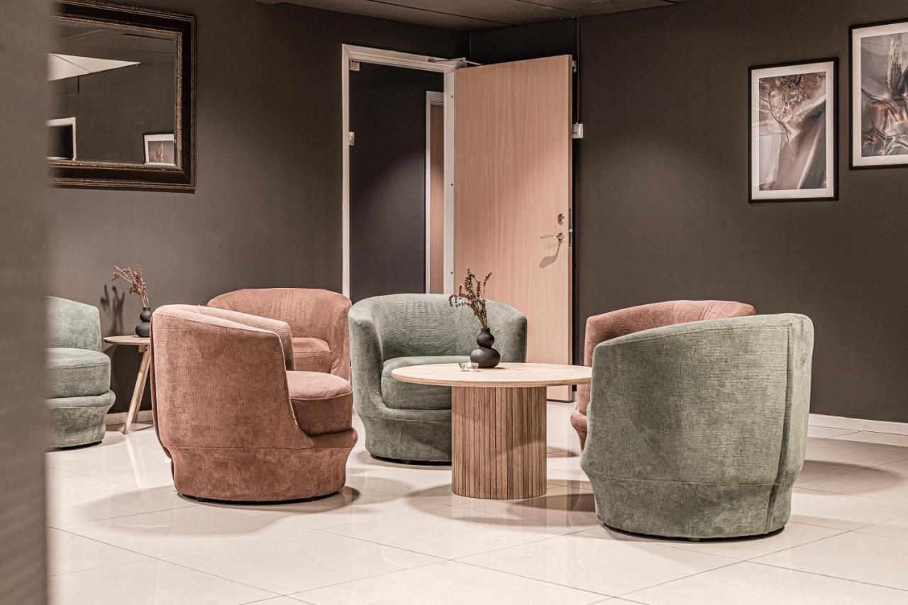 Expo Hotel 3*